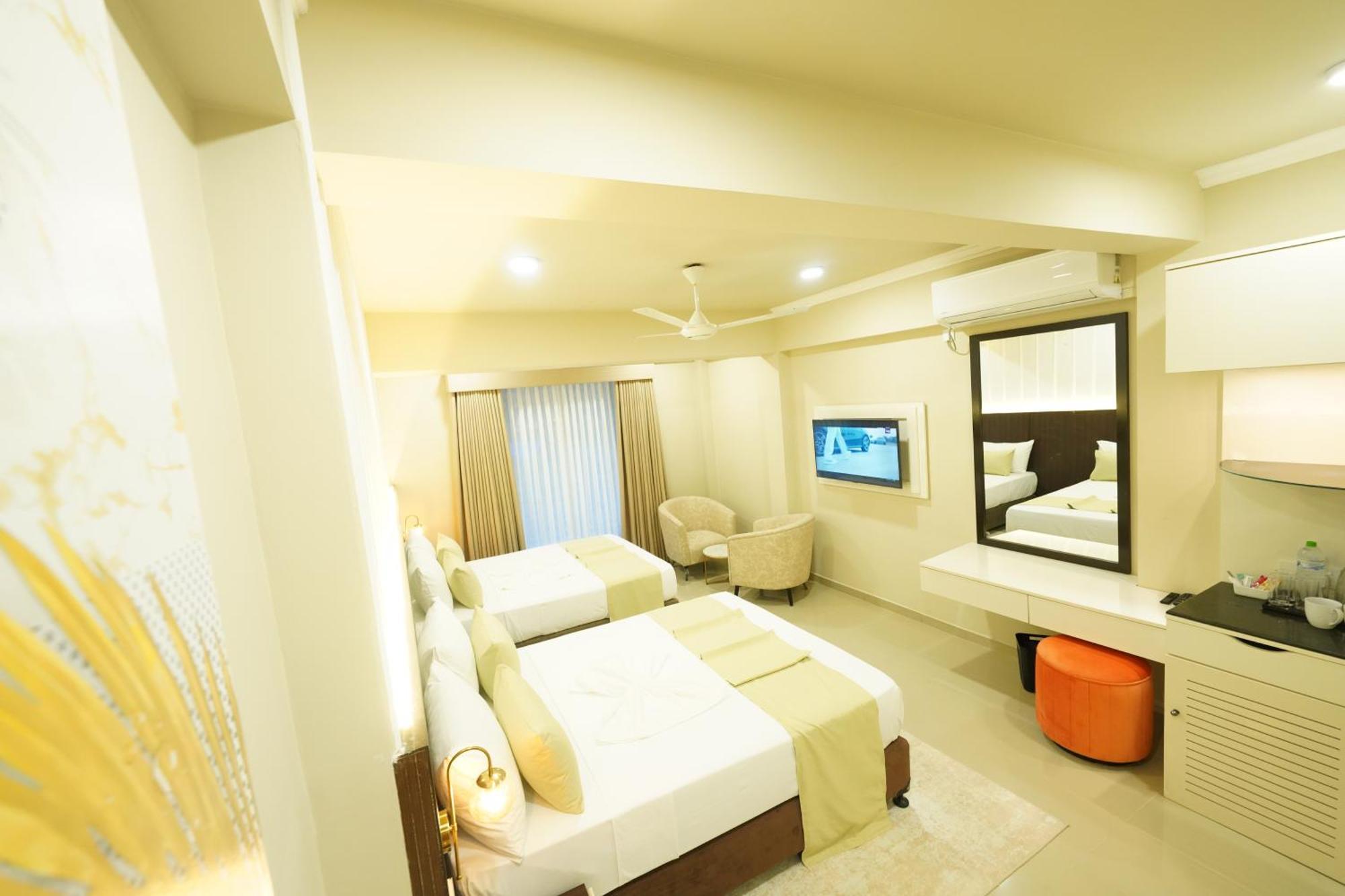 Hotel Grand Amanee Ratnapura Exterior foto