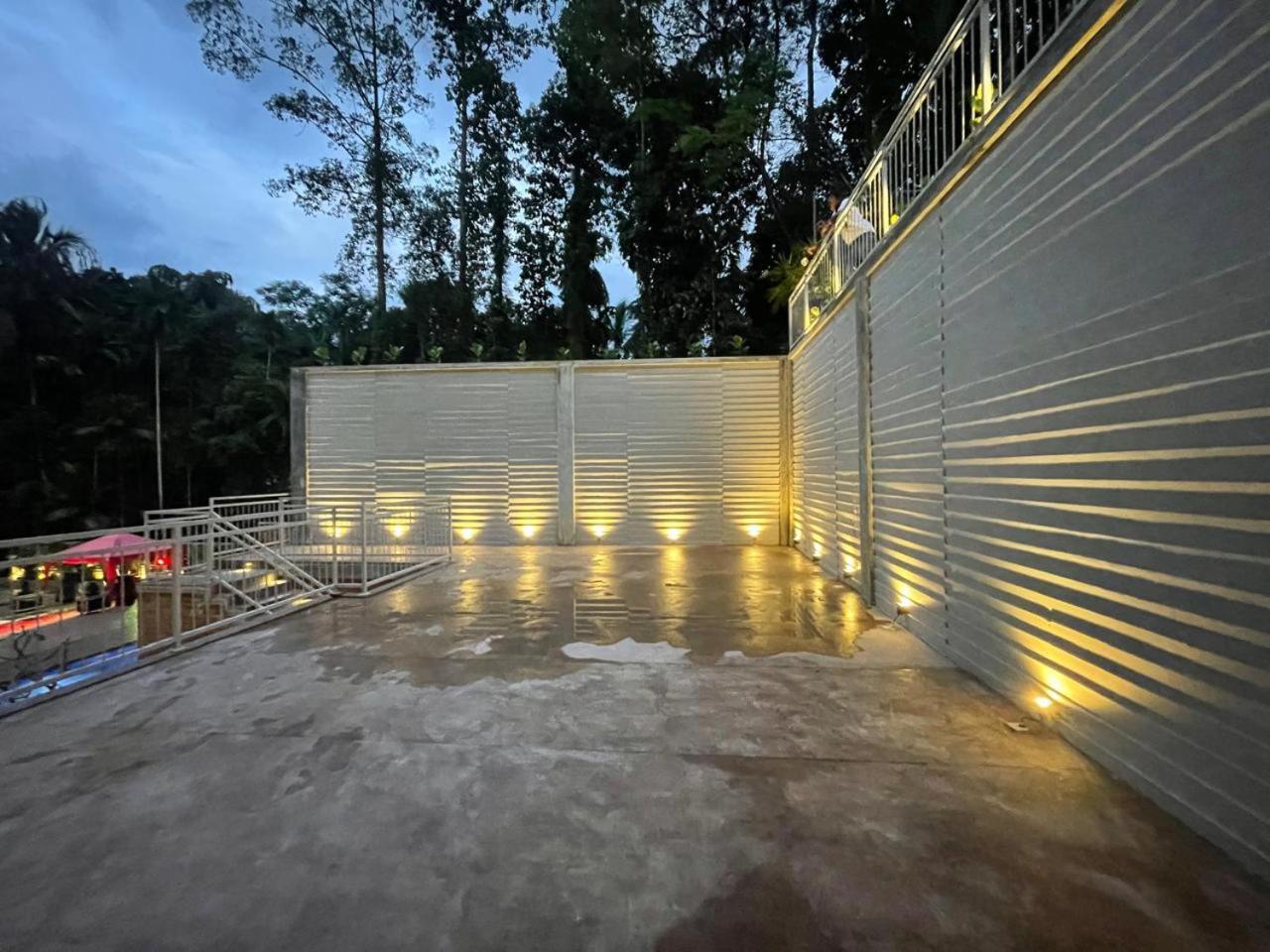 Hotel Grand Amanee Ratnapura Exterior foto