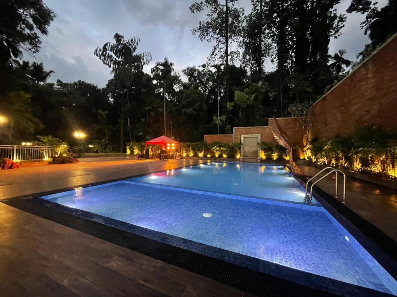 Hotel Grand Amanee Ratnapura Exterior foto