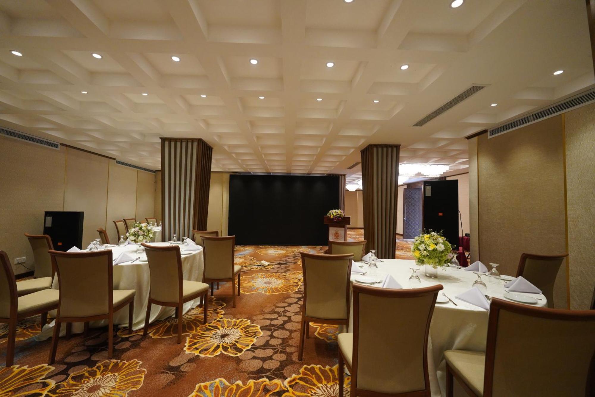 Hotel Grand Amanee Ratnapura Exterior foto