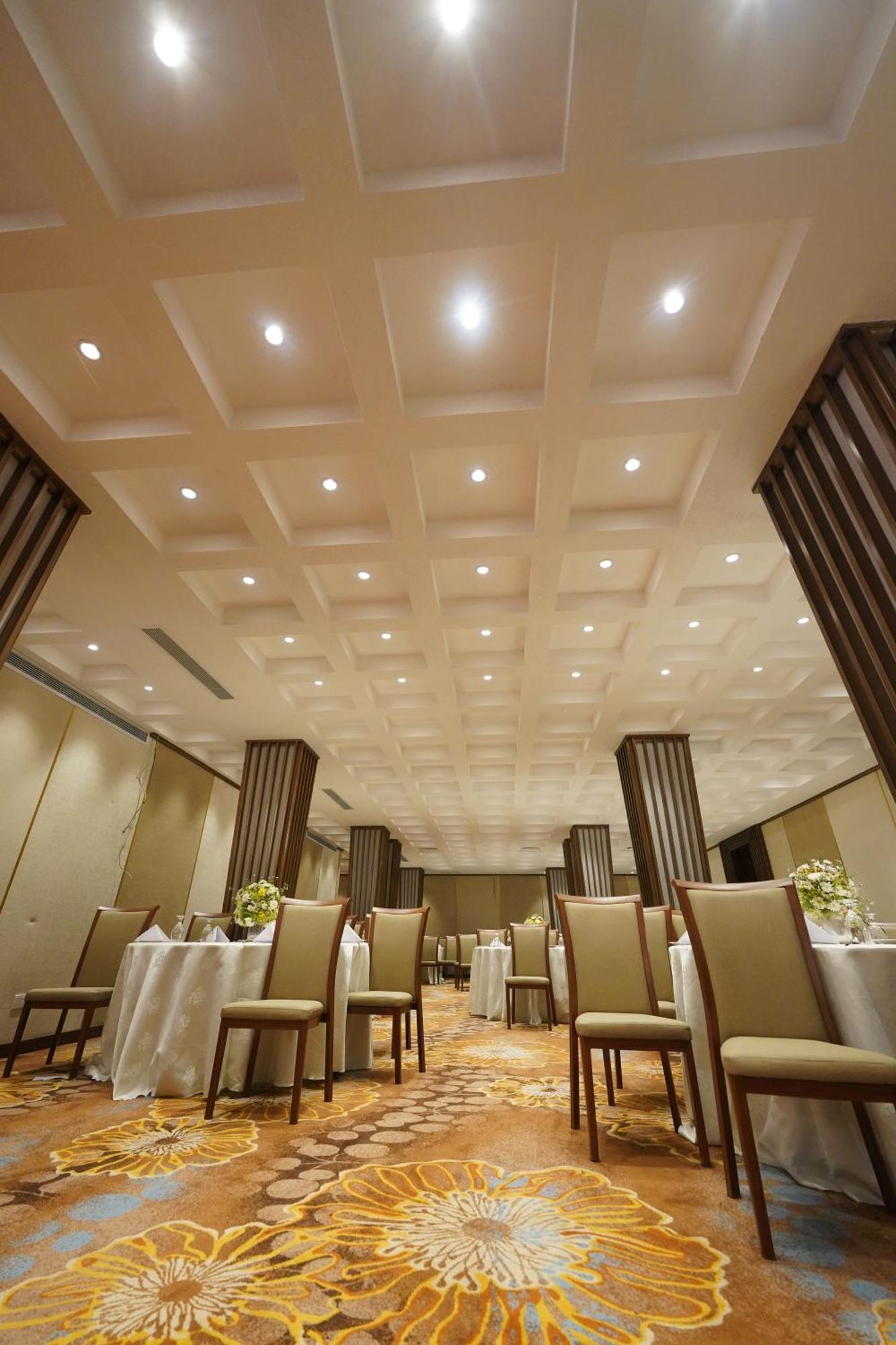 Hotel Grand Amanee Ratnapura Exterior foto